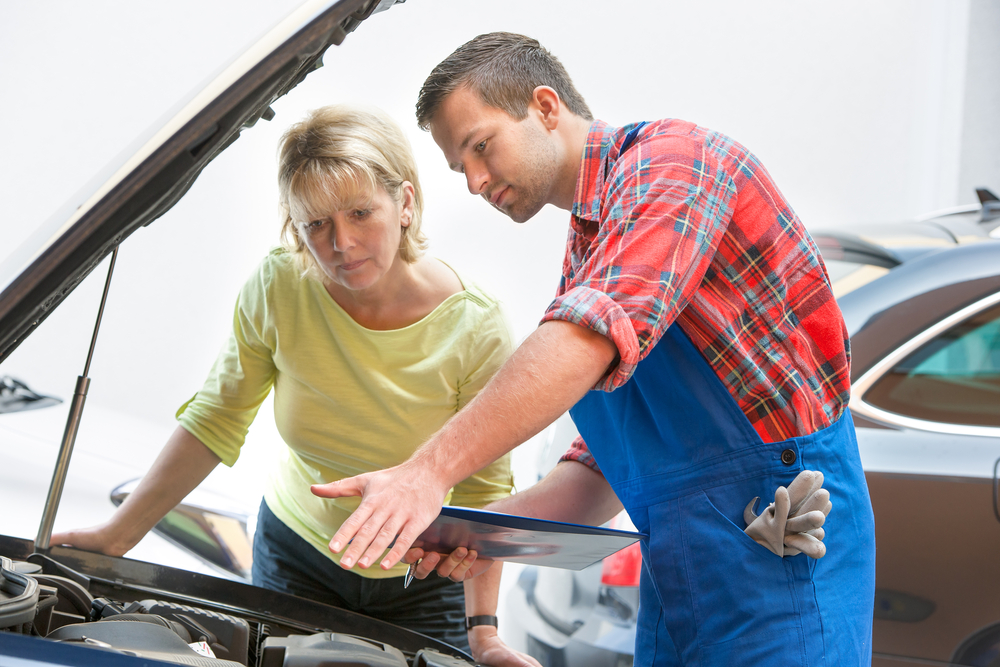 6 Signs To Know That Your Car Needs Prompt Servicing by Experts