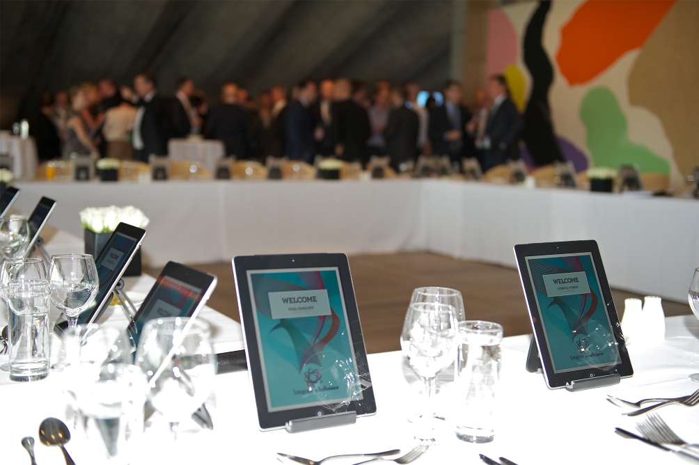 7 Aspects To Use iPad In Business Meetings and Conferences 